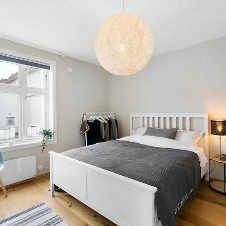 Central Modern Apartment Apartment